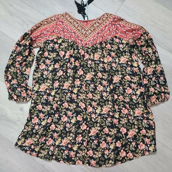 Umgee Dress Small Boho Floral Black Lace Up V Neck NWT - Picture 2 of 7